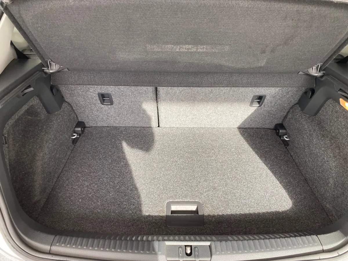 Volkswagen Polo Hatchback, Petrol, 2016, Silver