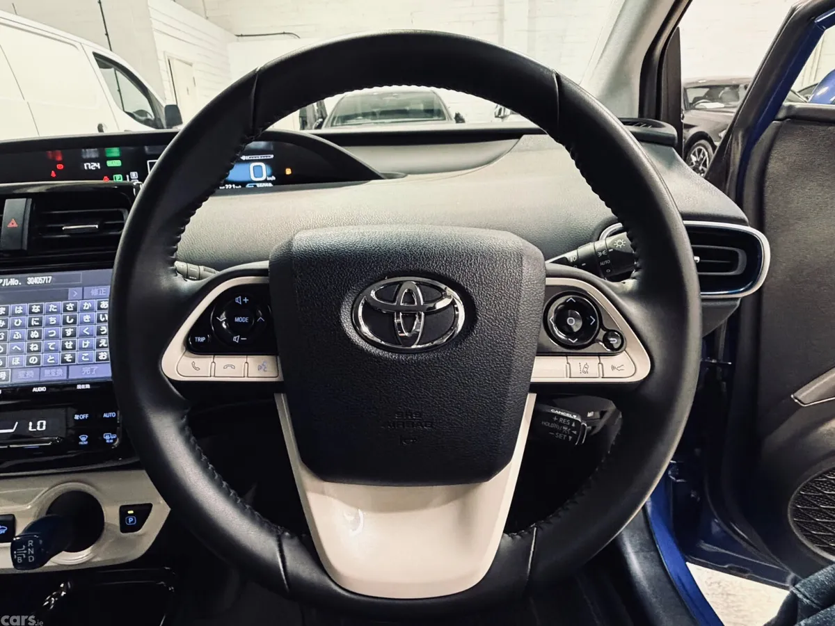 Toyota Prius Saloon, Petrol Hybrid, 2018, Blue