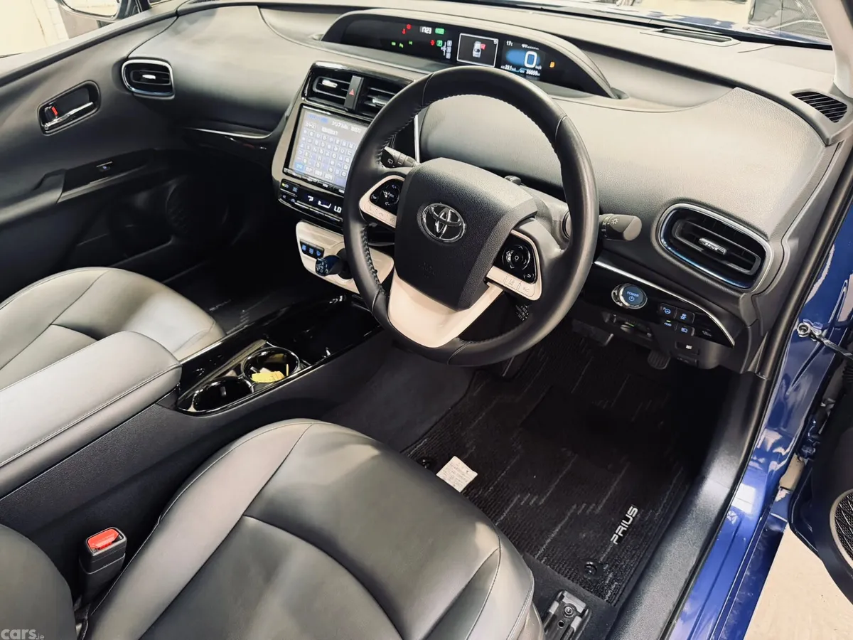 Toyota Prius Saloon, Petrol Hybrid, 2018, Blue