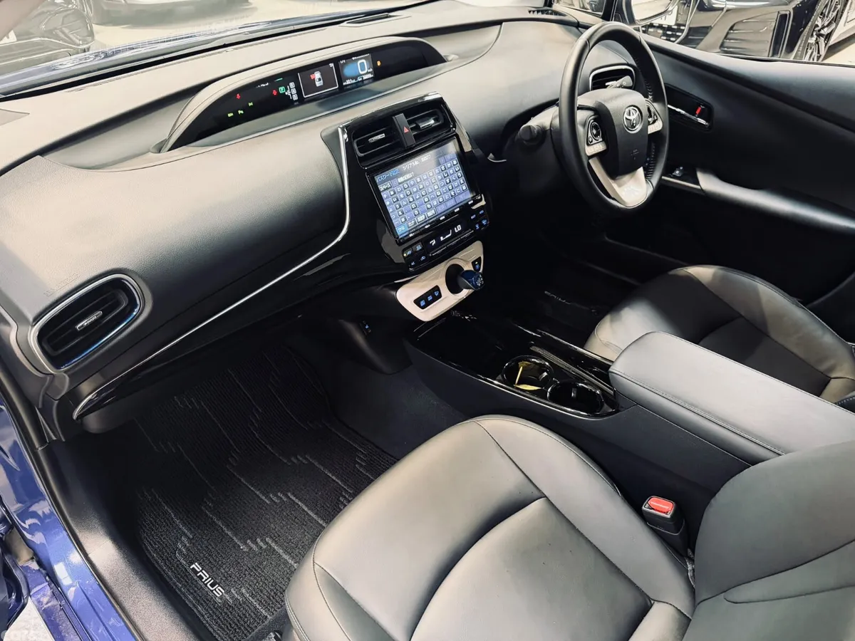 Toyota Prius Saloon, Petrol Hybrid, 2018, Blue