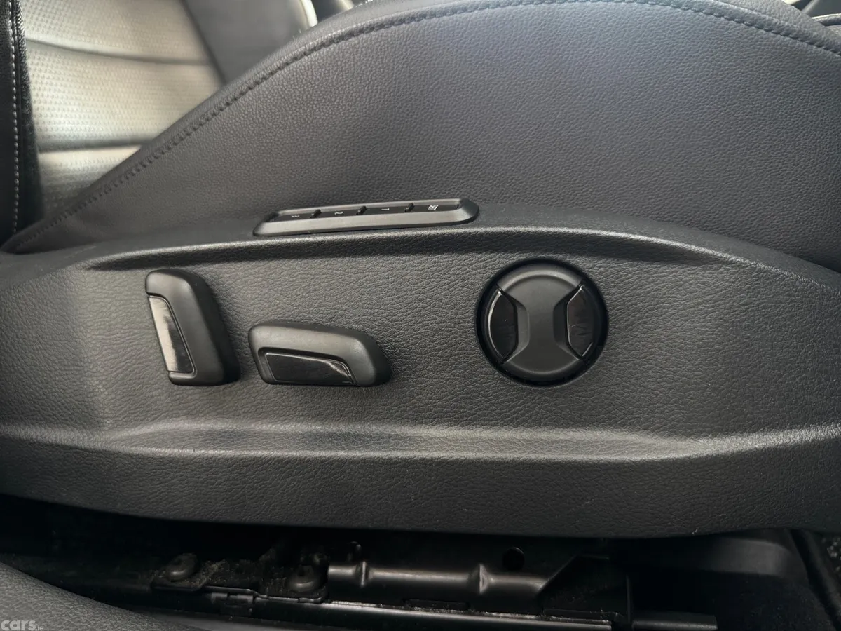 Volkswagen Golf Estate, Diesel, 2020, Black