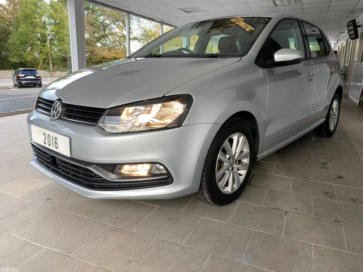 Volkswagen Polo Hatchback, Petrol, 2016, Silver