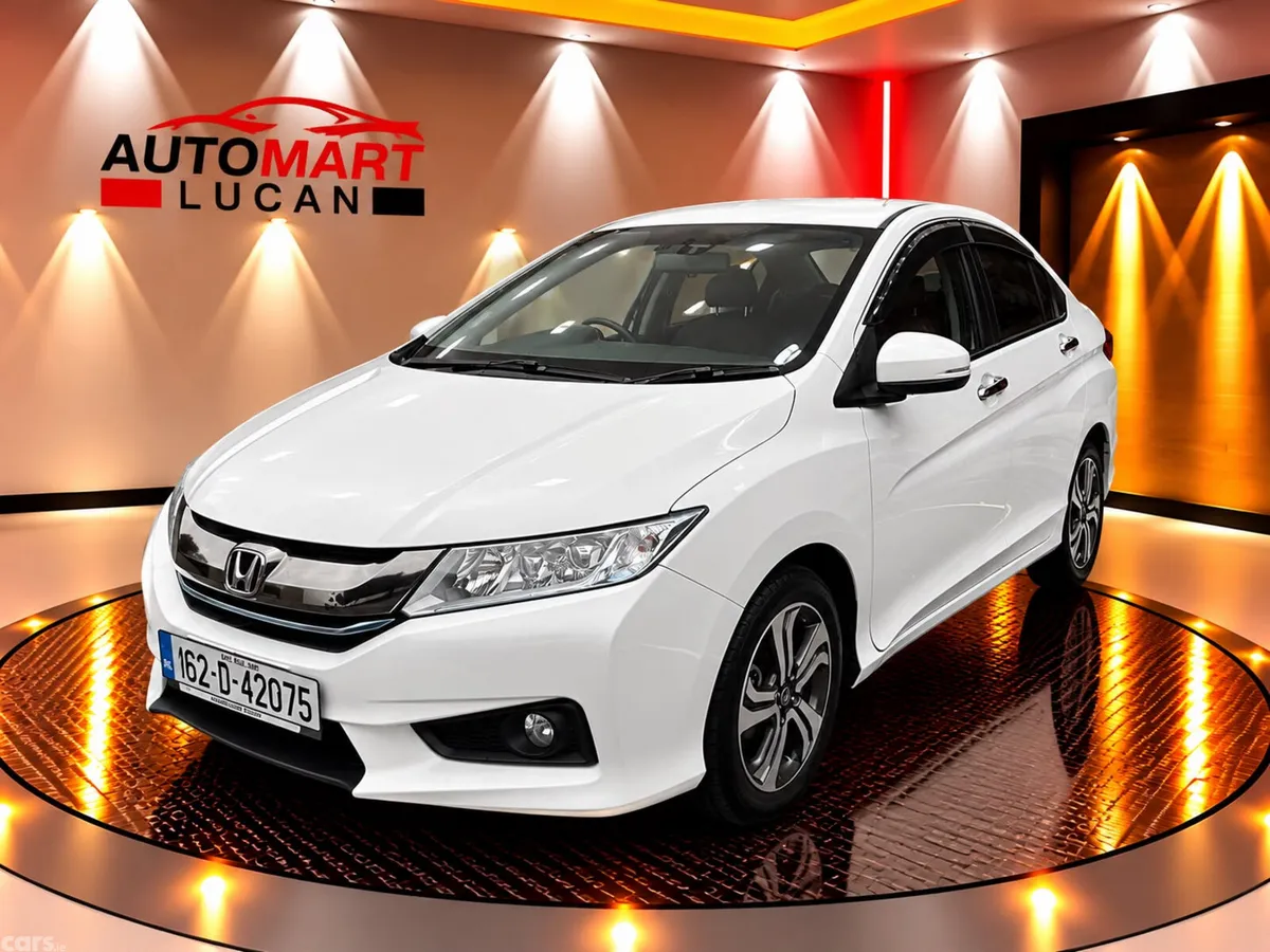 Honda Grace Saloon, Petrol Hybrid, 2016, White