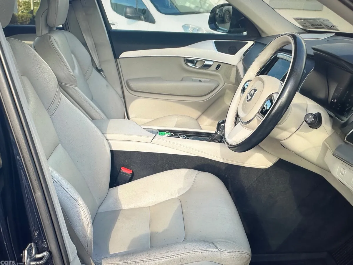 Volvo XC90 SUV, Diesel, 2016, Blue