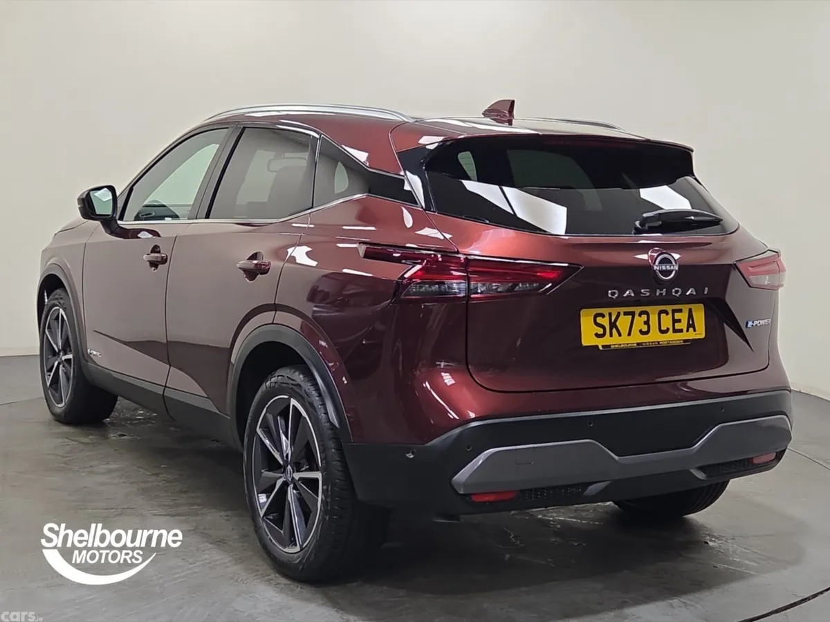 Nissan Qashqai Hatchback, Petrol Hybrid, 2023, Red