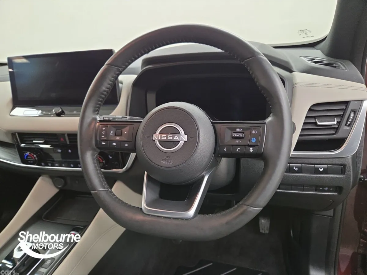 Nissan Qashqai Hatchback, Petrol Hybrid, 2023, Red