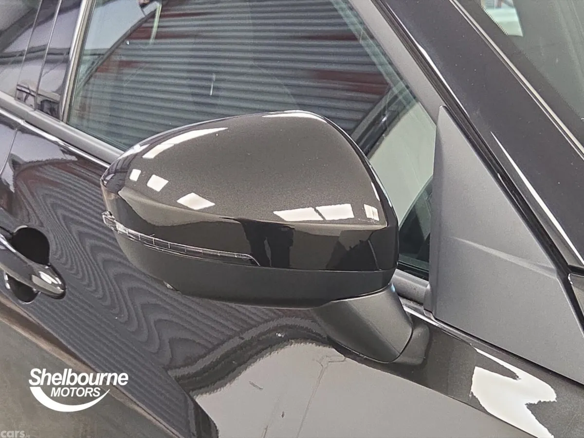 Nissan Juke Hatchback, Petrol, 2023, Black