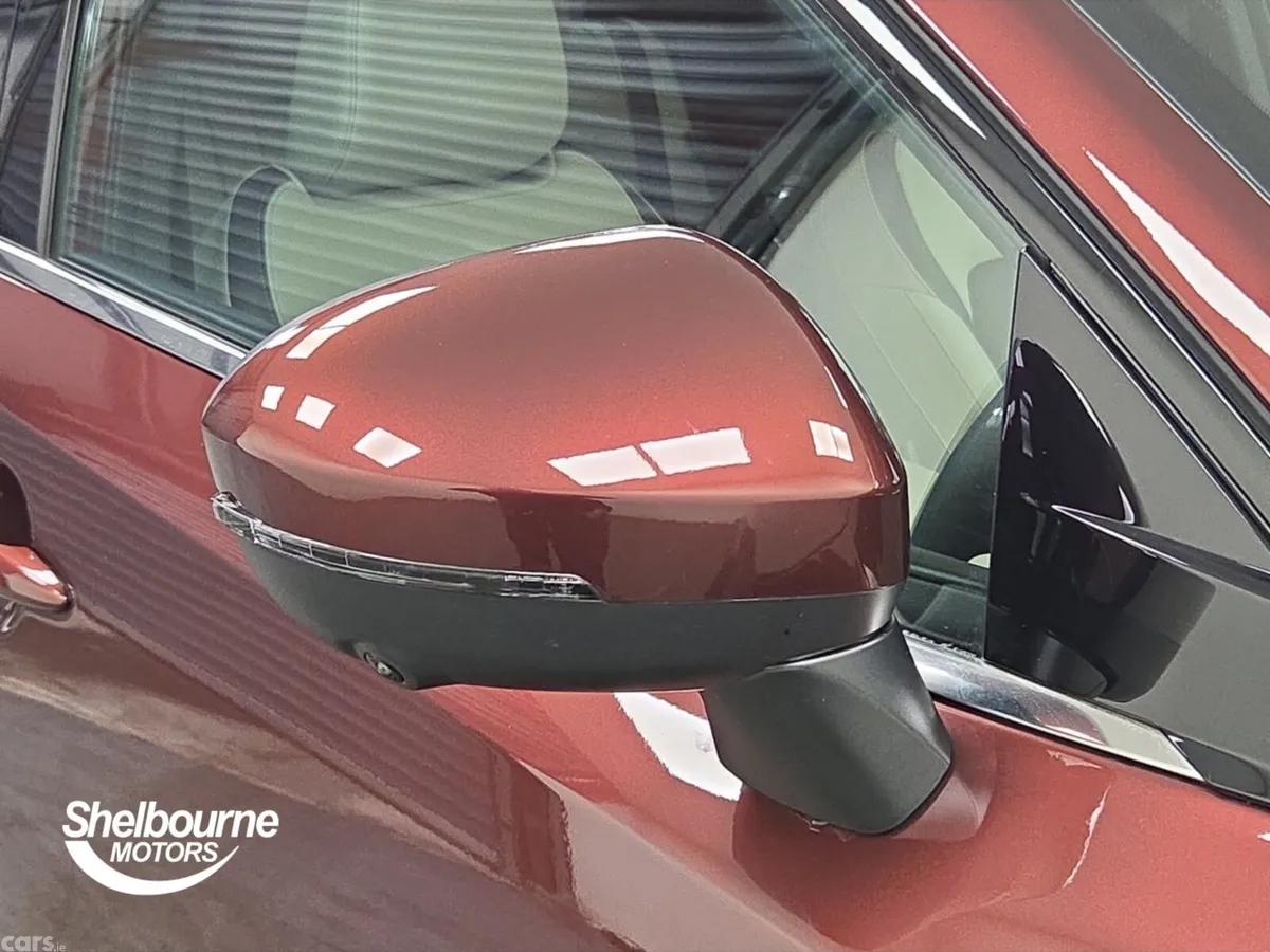 Nissan Qashqai Hatchback, Petrol Hybrid, 2023, Red