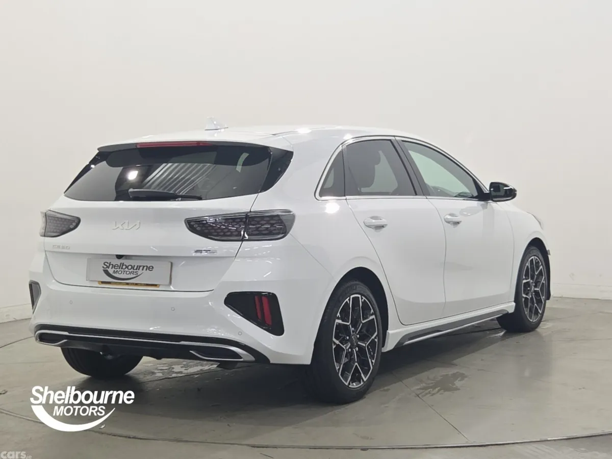 Kia Ceed Hatchback, Petrol, 2025, White