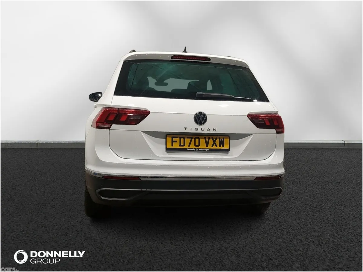 Volkswagen Tiguan Estate, Petrol, 2021, White