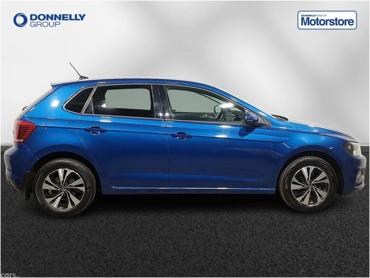 Volkswagen Polo Hatchback, Petrol, 2021, Blue