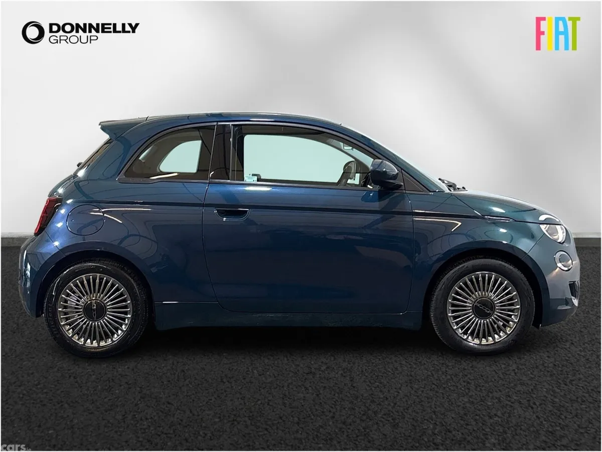 Fiat 500 Hatchback, Electric, 2023, Green