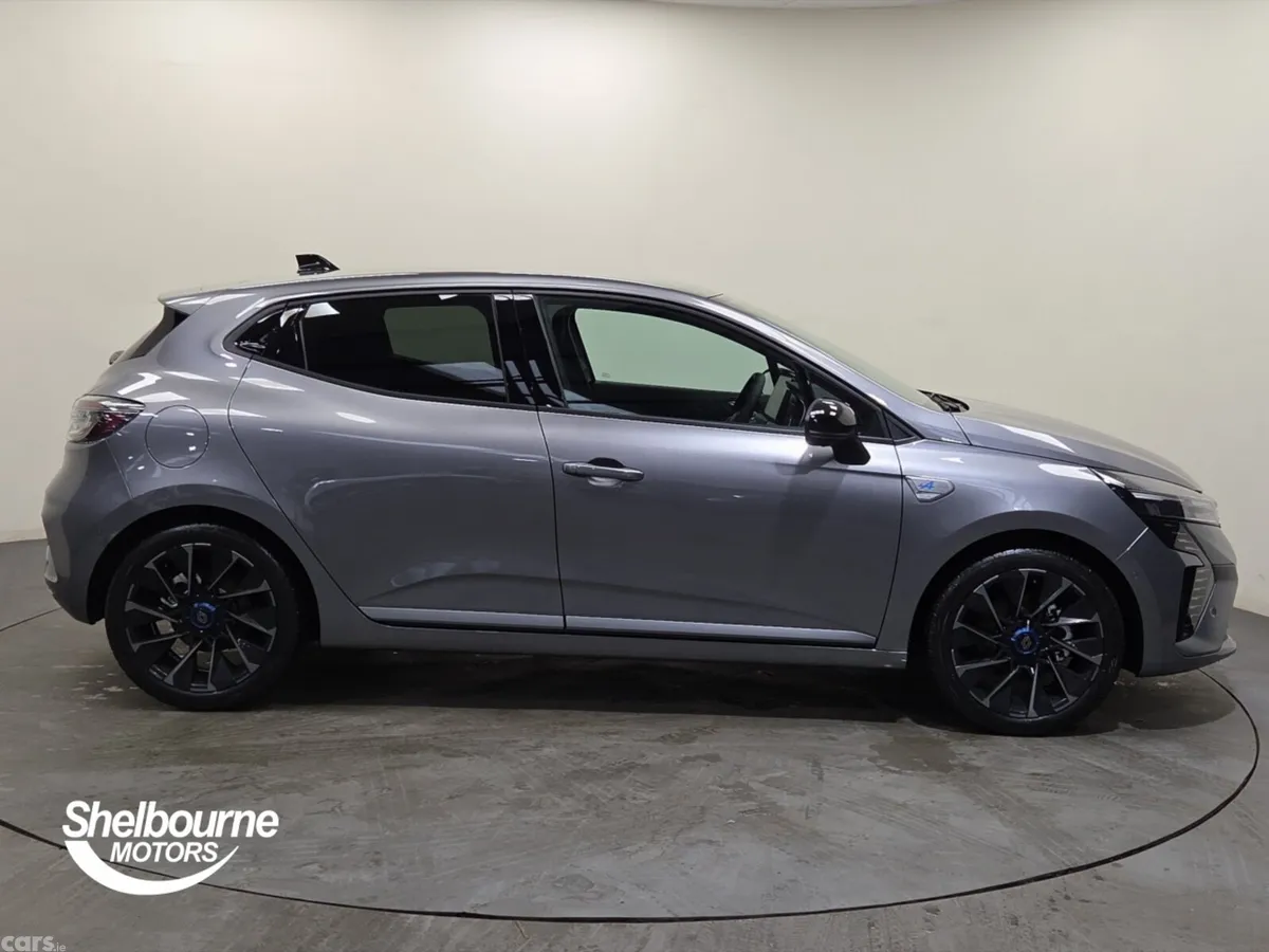Renault Clio Hatchback, 2026, 