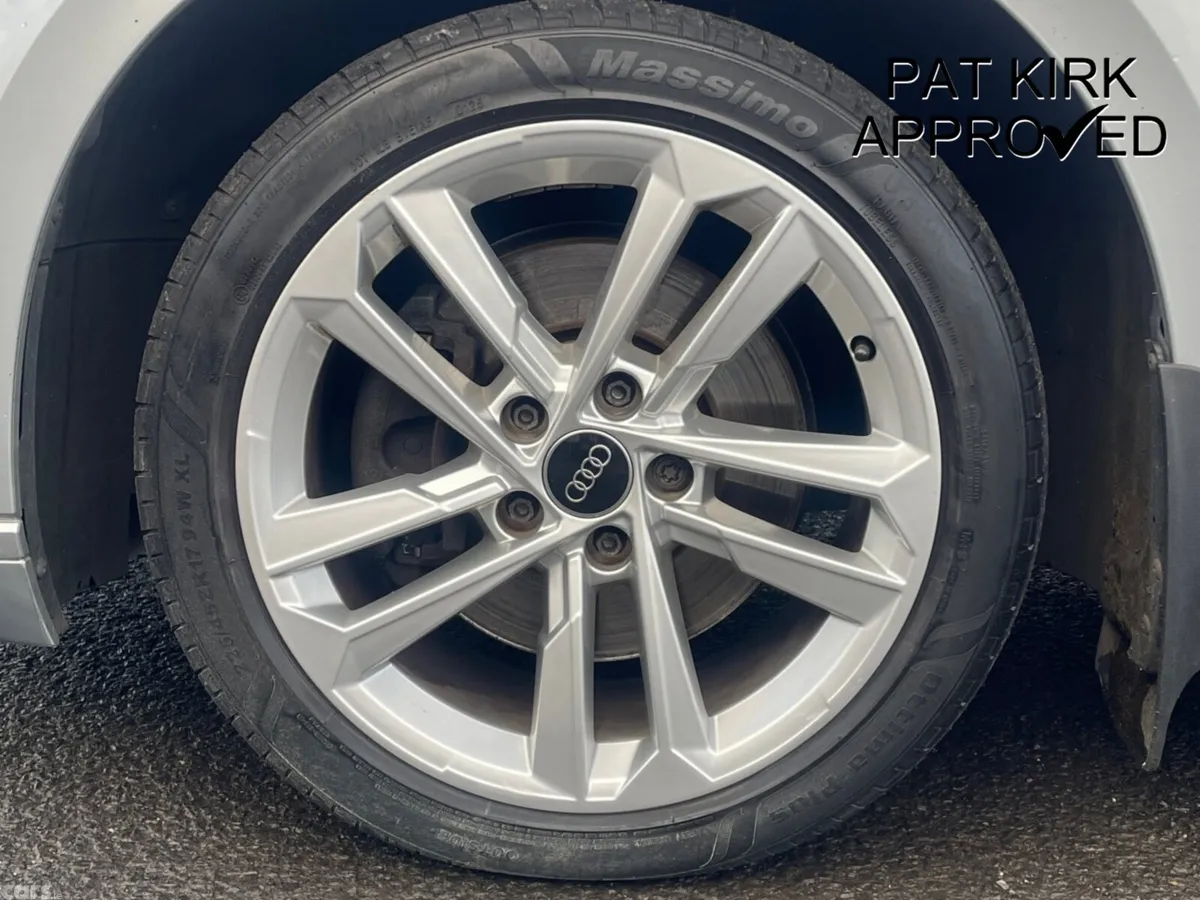 Volkswagen Passat Saloon, Diesel, 2015, Silver