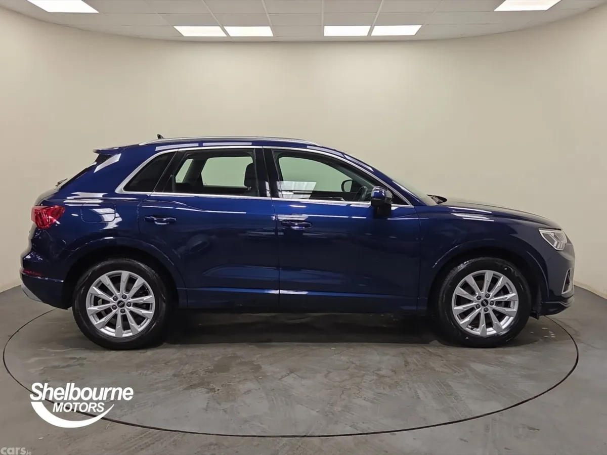 Audi Q3 SUV, Petrol, 2022, Blue
