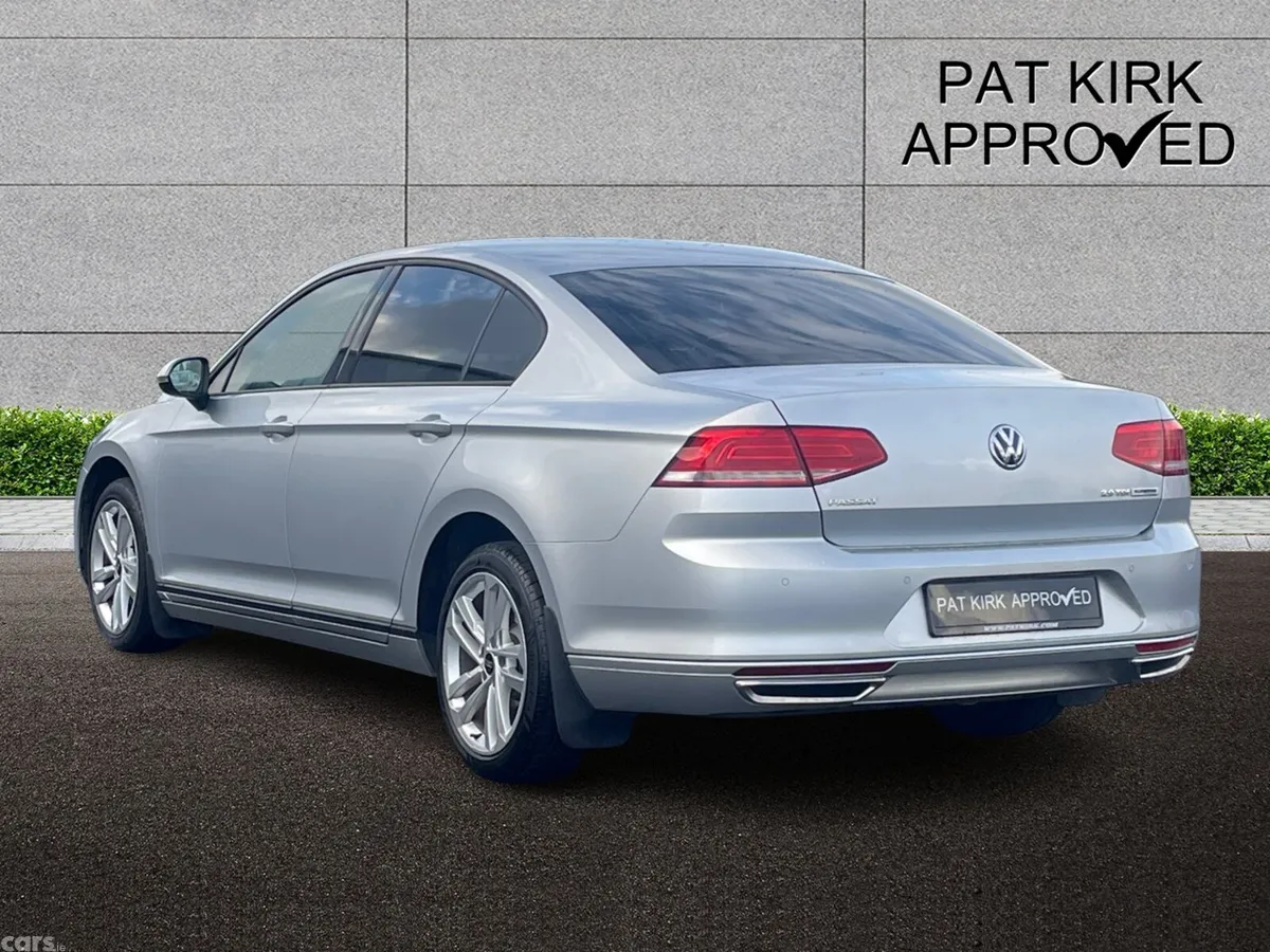 Volkswagen Passat Saloon, Diesel, 2015, Silver