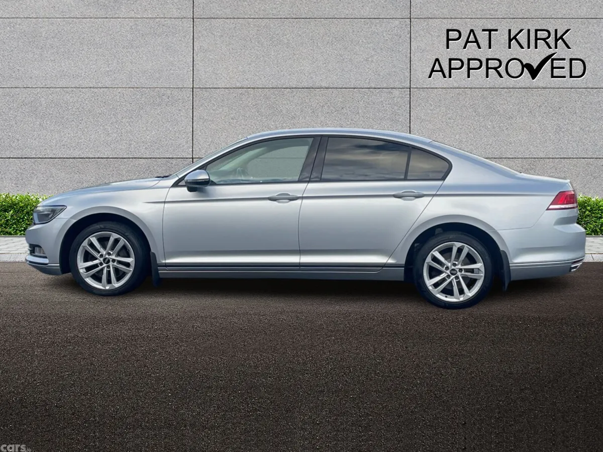 Volkswagen Passat Saloon, Diesel, 2015, Silver