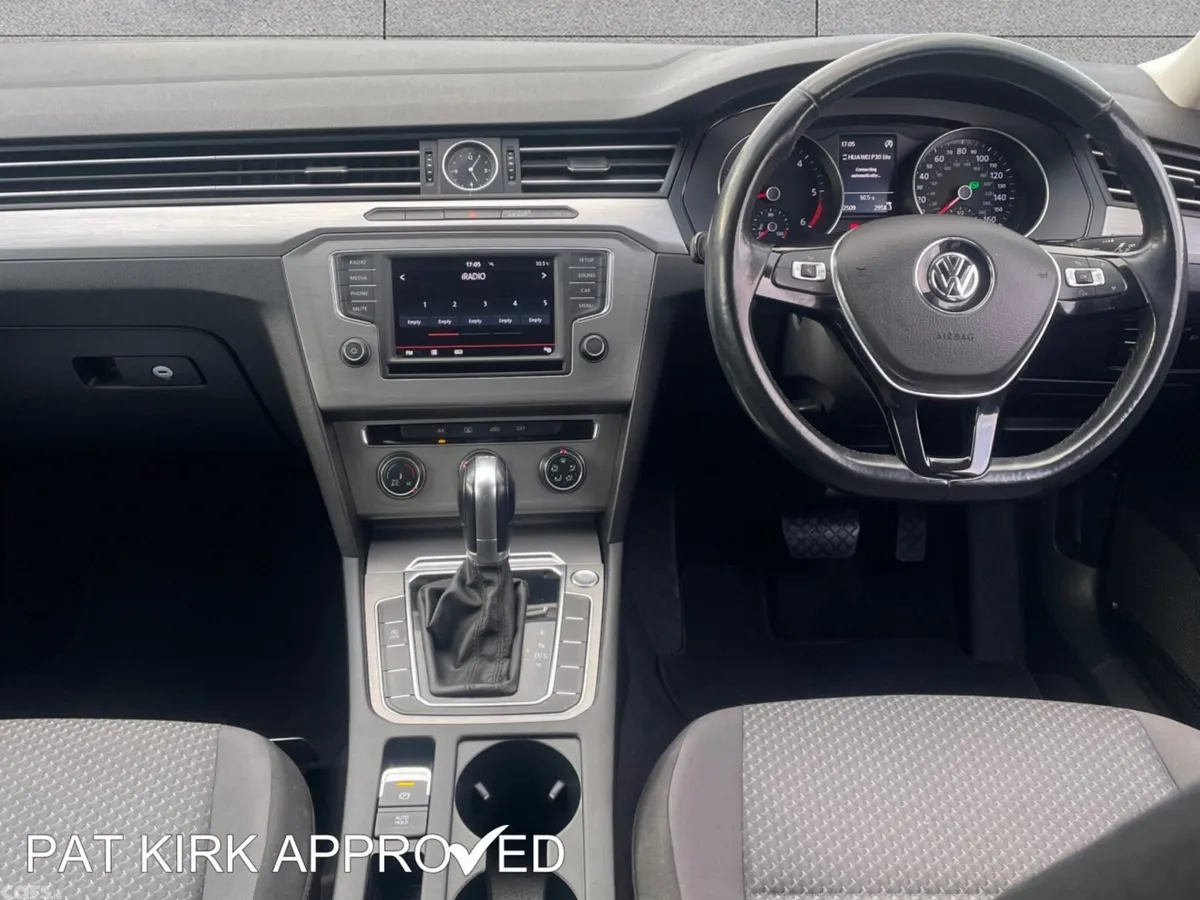Volkswagen Passat Saloon, Diesel, 2015, Silver