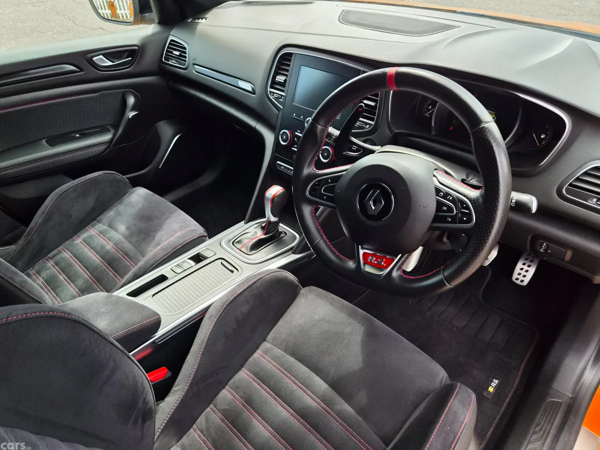 Renault Megane Hatchback, Petrol, 2019, Orange
