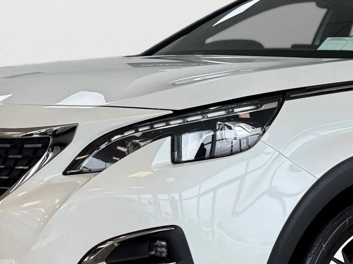 Peugeot 3008 MPV, Diesel, 2020, White