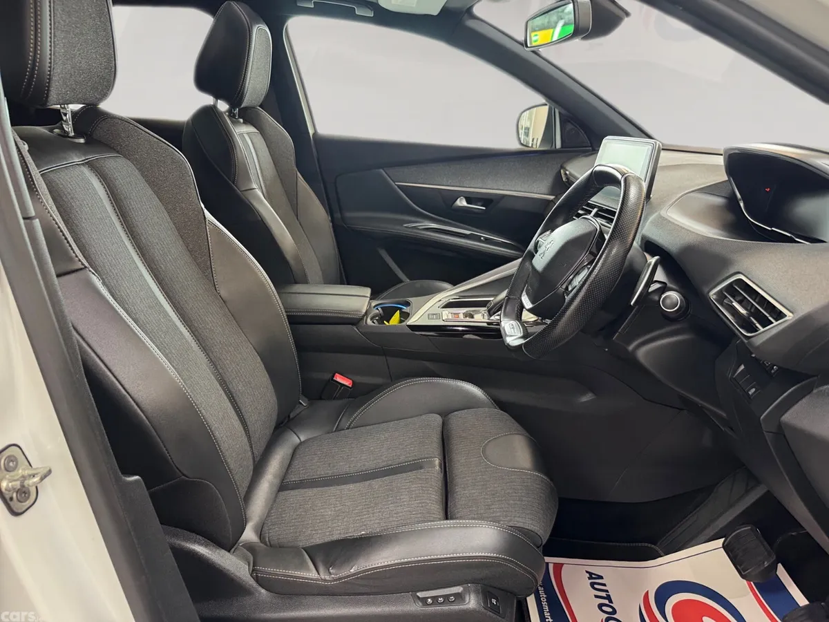 Peugeot 3008 MPV, Diesel, 2020, White