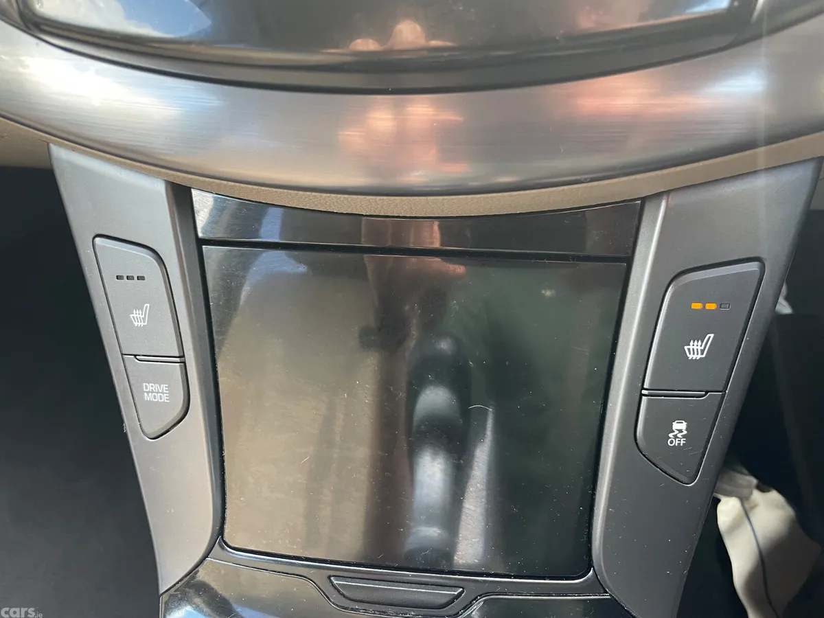 Hyundai i40 Saloon, Diesel, 2019, Black