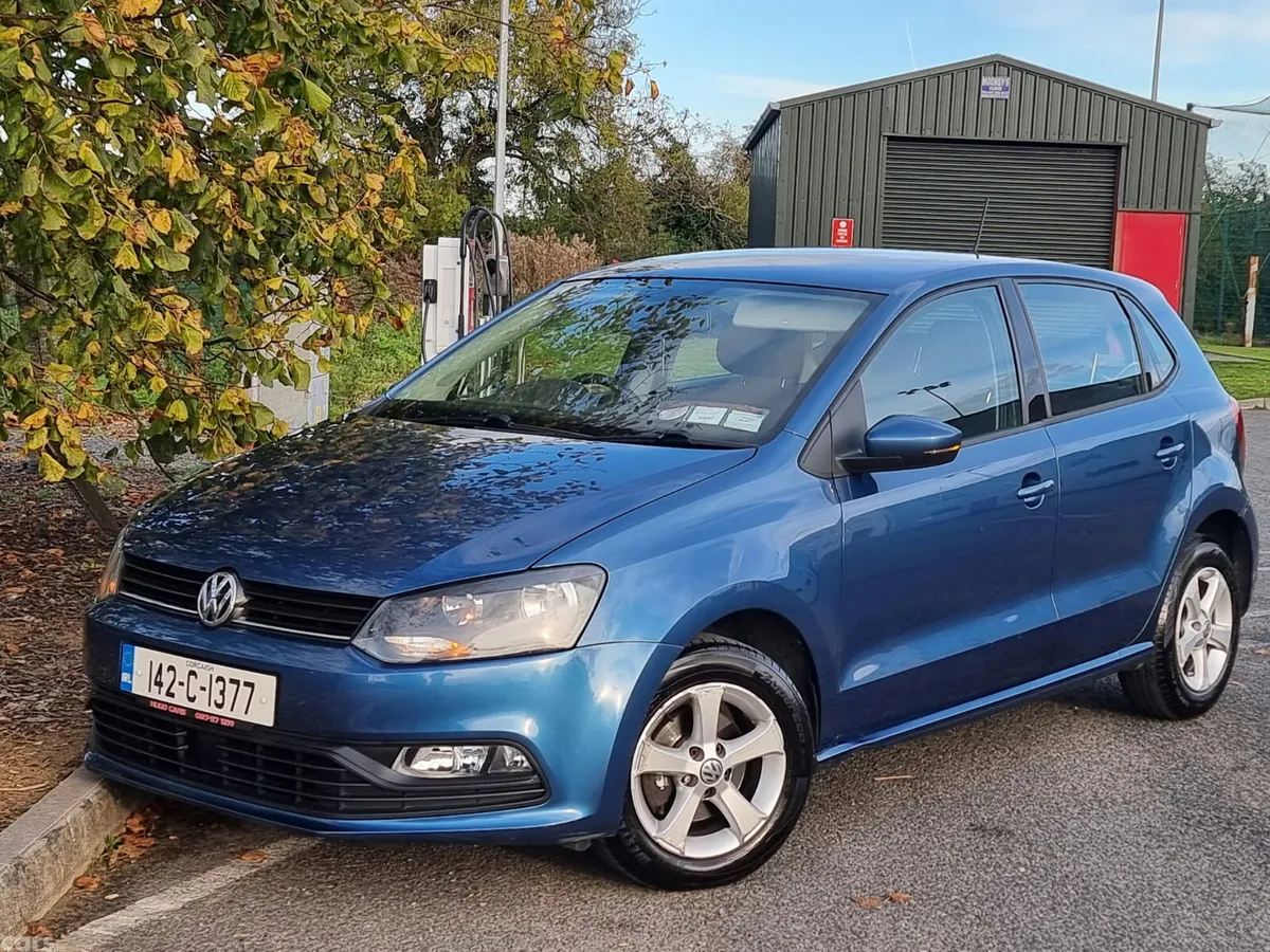 Volkswagen Polo Hatchback, Petrol, 2014, Green