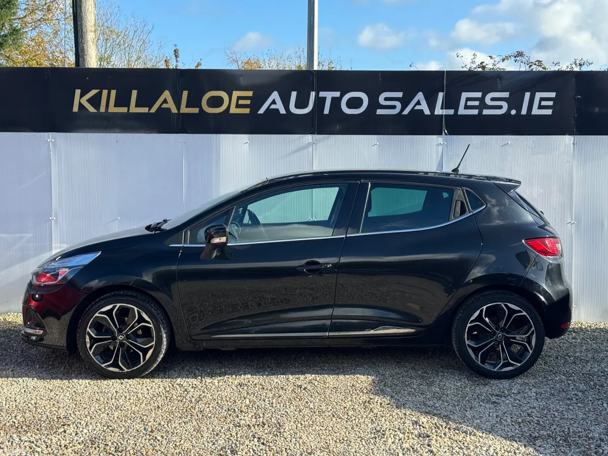Renault Clio Hatchback, Diesel, 2019, Black