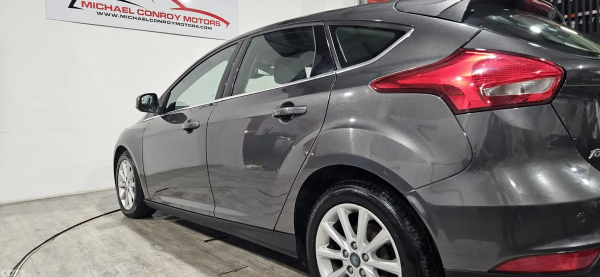 Ford Focus Hatchback, Diesel, 2016, Grey