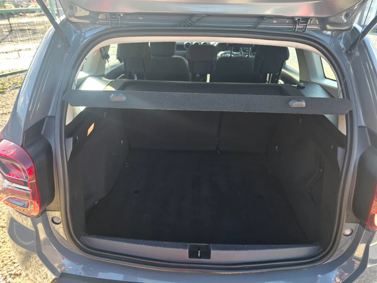 Dacia Duster SUV, Petrol, 2023, Grey