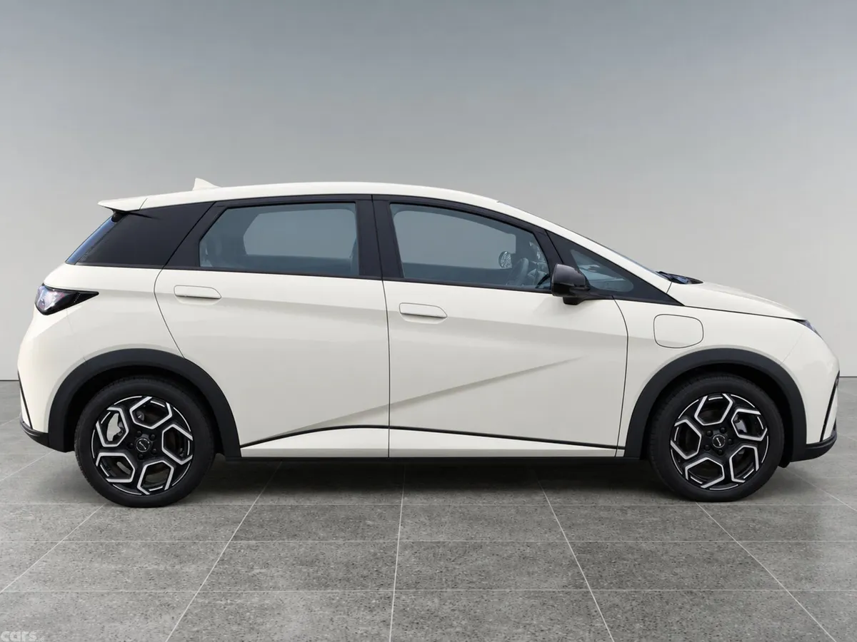 BYD DOLPHIN Hatchback, Electric, 2026, White