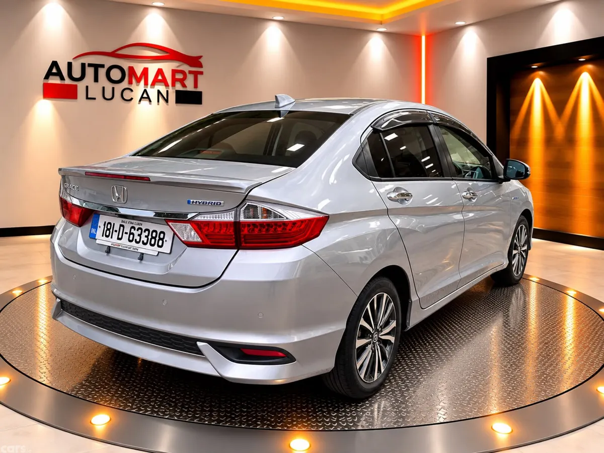 Honda Grace Saloon, Petrol Hybrid, 2018, Silver