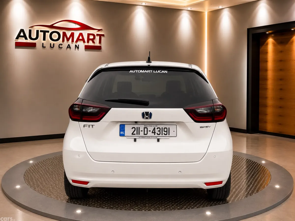 Honda Fit Hatchback, Petrol Hybrid, 2021, White