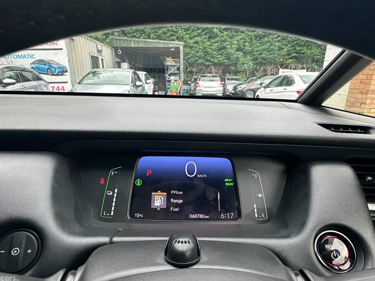 Honda Fit Hatchback, Petrol Hybrid, 2021, White