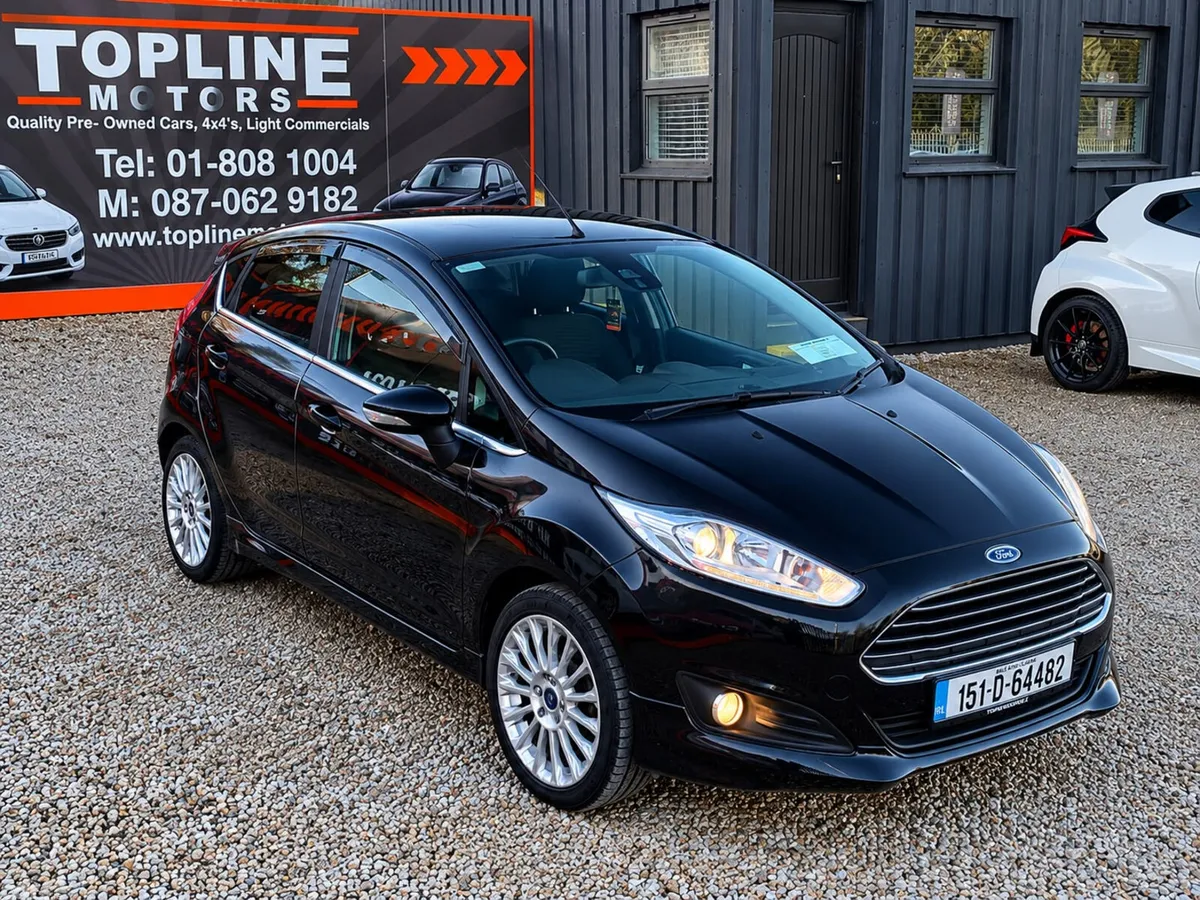 Ford Fiesta Hatchback, Petrol, 2015, Black