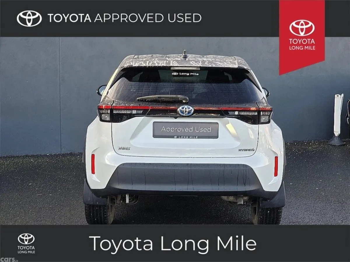 Toyota Yaris Cross SUV, Petrol Hybrid, 2023, White