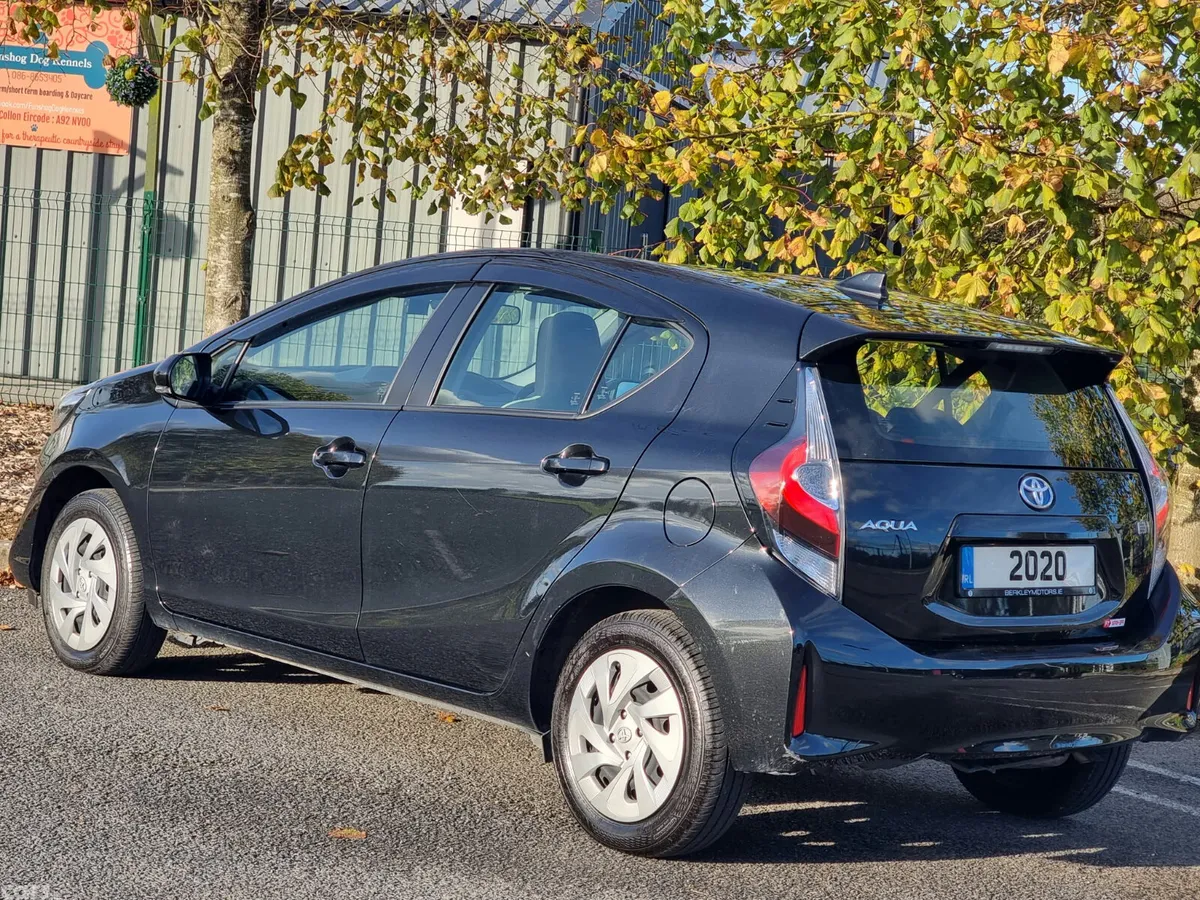 Toyota Aqua Hatchback, Petrol Hybrid, 2020, Black