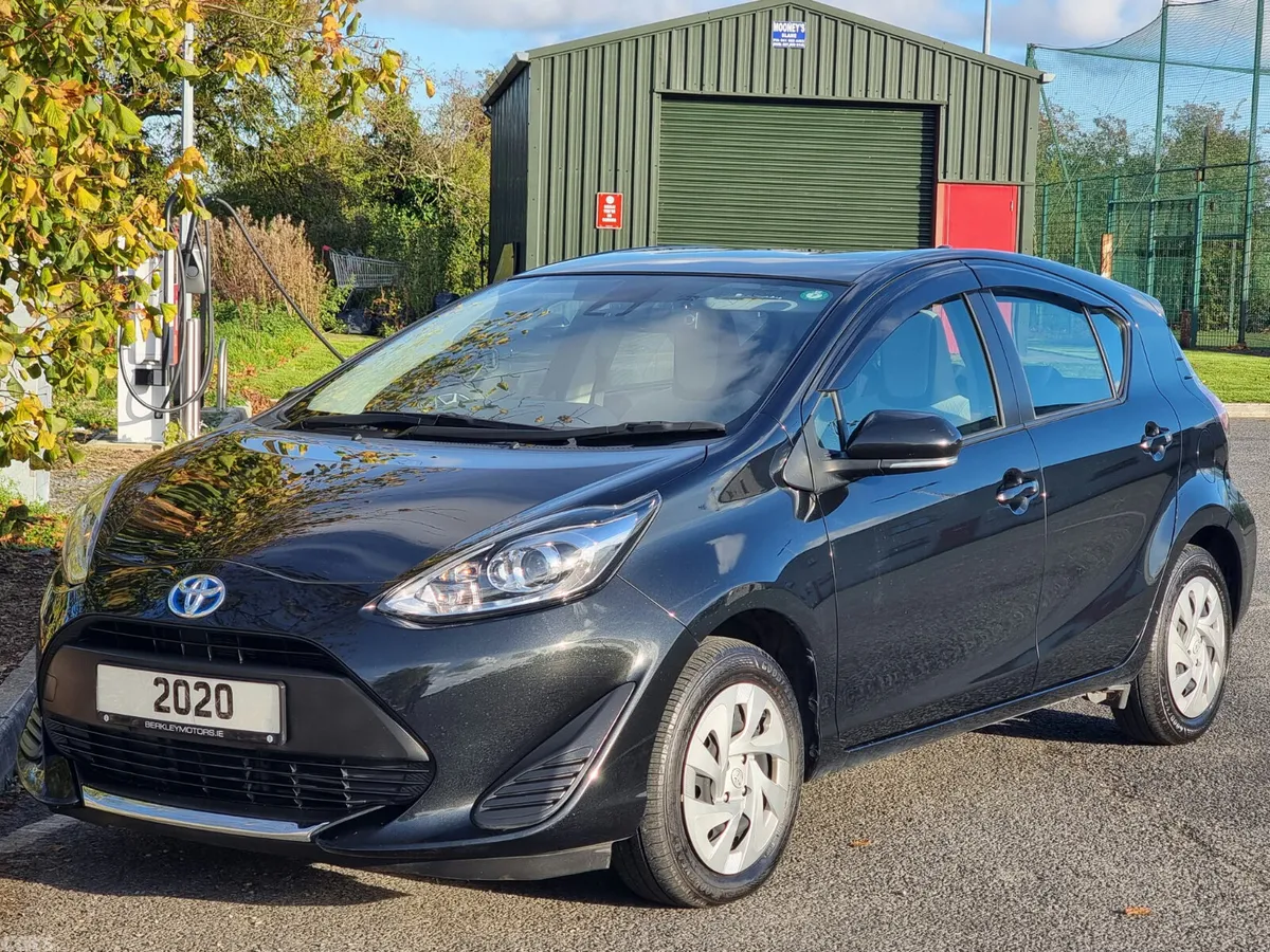Toyota Aqua Hatchback, Petrol Hybrid, 2020, Black