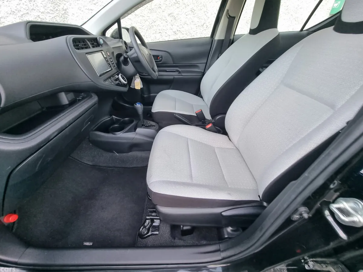 Toyota Aqua Hatchback, Petrol Hybrid, 2020, Black