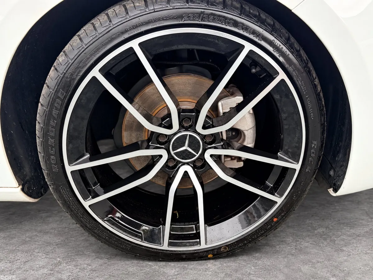Mercedes-Benz A-Class Hatchback, Petrol, 2018, White