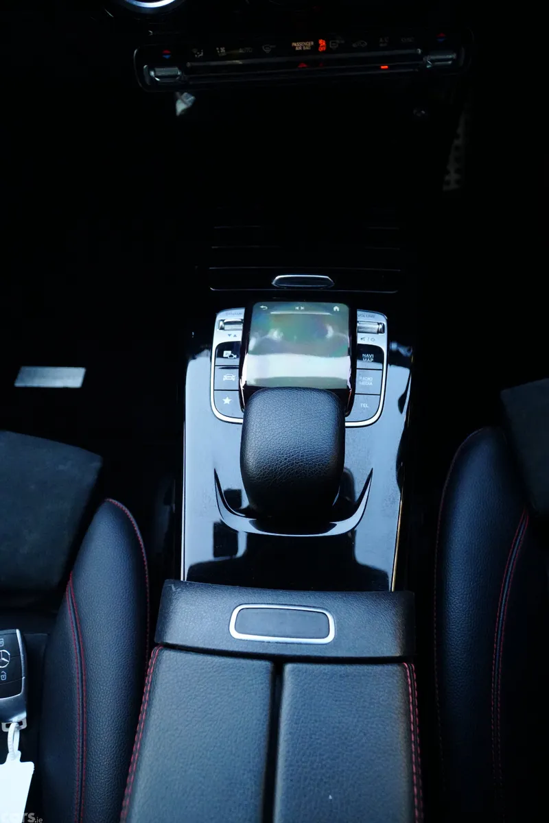 Mercedes-Benz A-Class Hatchback, Diesel, 2019, Silver