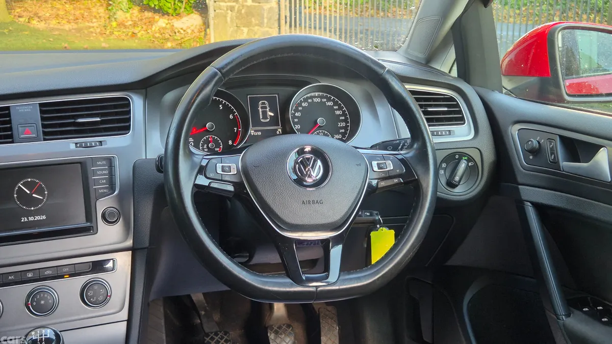 Volkswagen Golf Estate, Petrol, 2016, Red