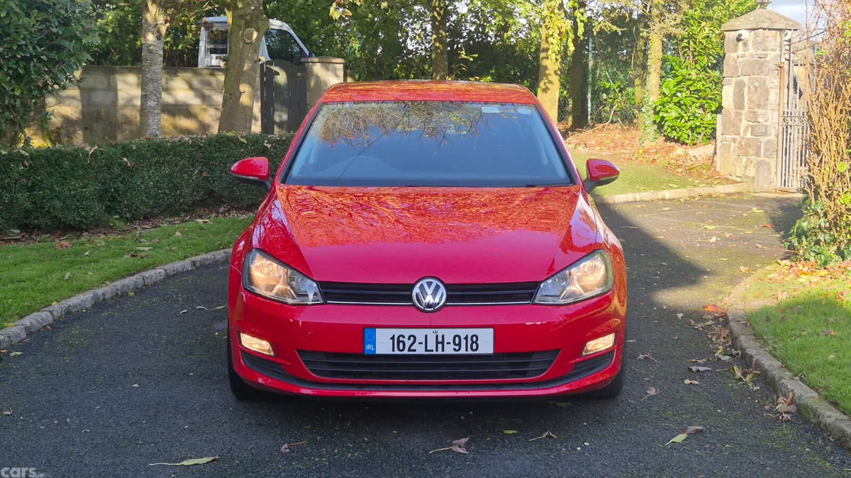 Volkswagen Golf Estate, Petrol, 2016, Red