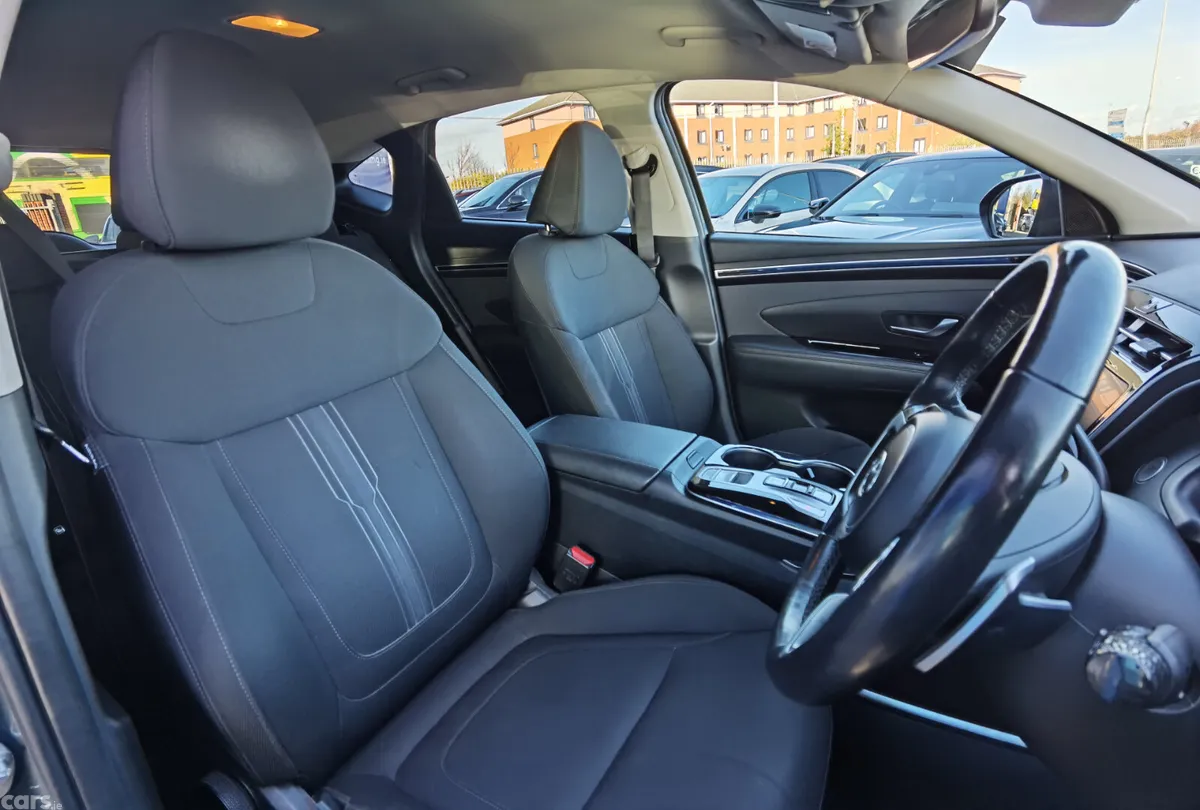Hyundai Tucson SUV, Petrol Plug-in Hybrid, 2023, Blue