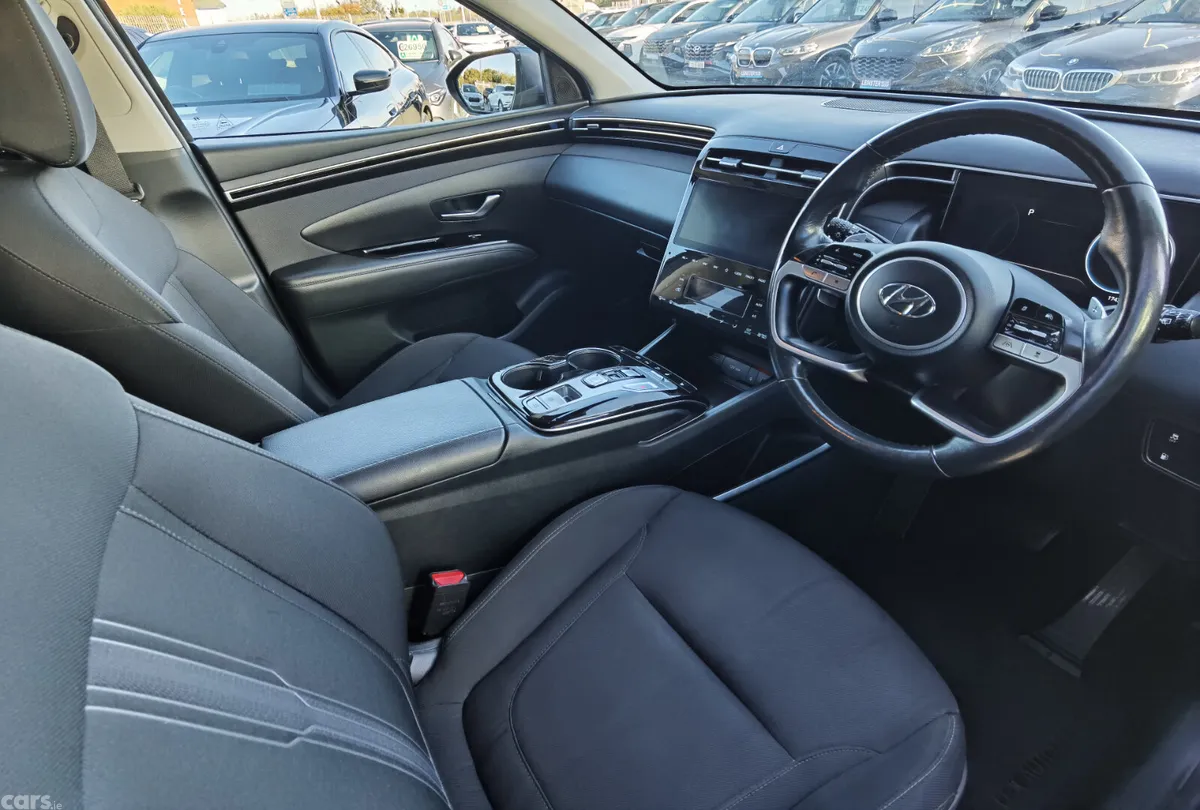 Hyundai Tucson SUV, Petrol Plug-in Hybrid, 2023, Blue