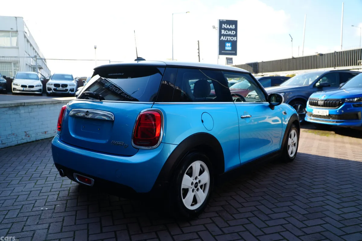 Mini Cooper Hatchback, Diesel, 2019, Grey