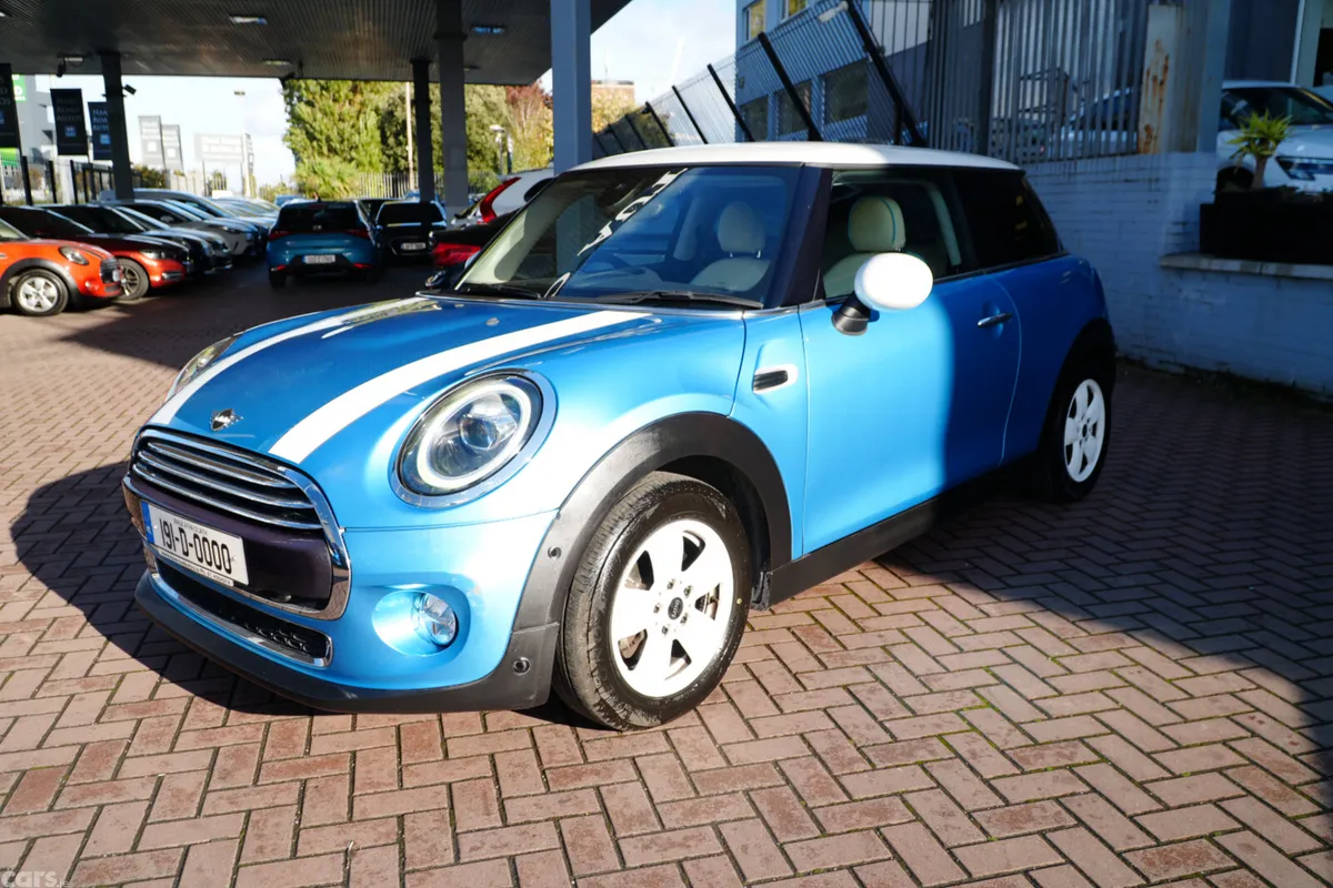 Mini Cooper Hatchback, Diesel, 2019, Grey