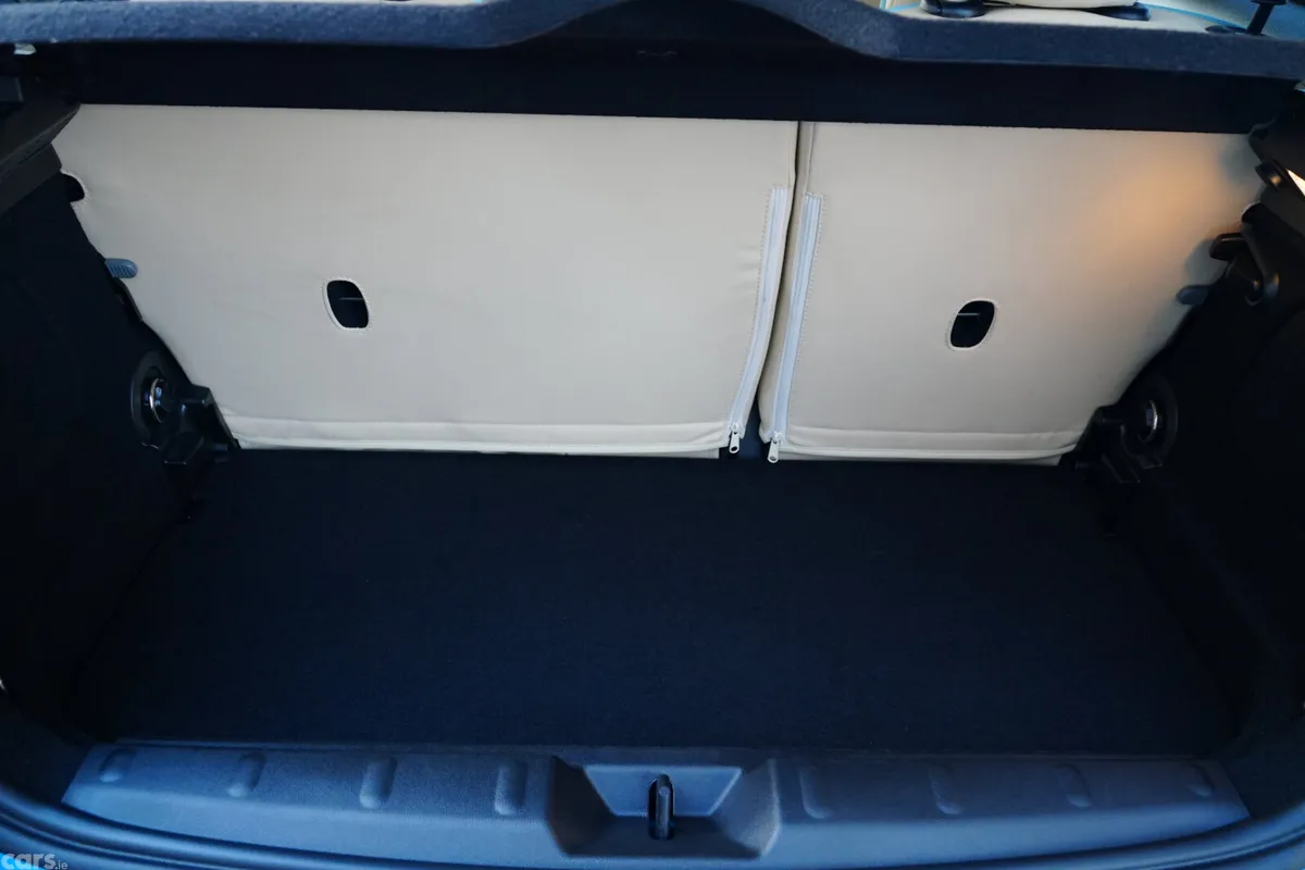 Mini Cooper Hatchback, Diesel, 2019, Grey