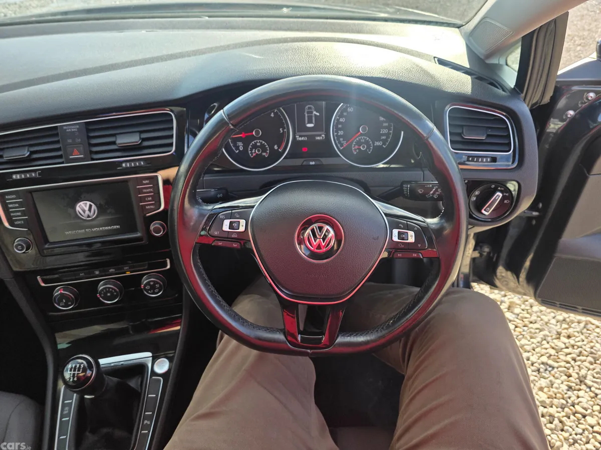 Volkswagen Golf Estate, Diesel, 2017, Black