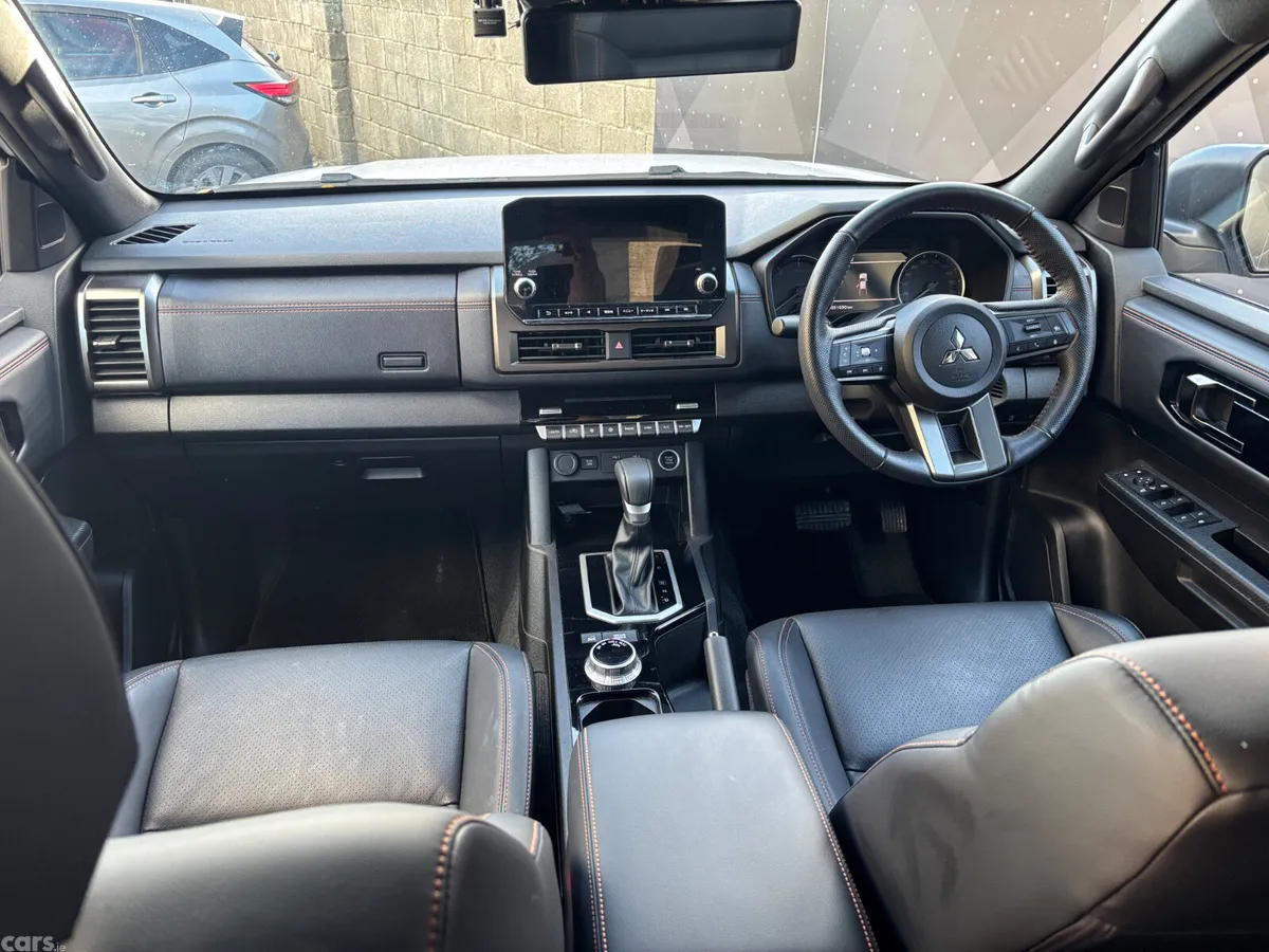 Mitsubishi L200 Pick Up, Diesel, 2024, White